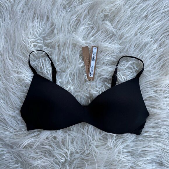 Skims Wireless Form Pushup Plunge Bra Onyx Size 36B - Picture 2 of 7